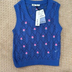 Zara NWT Knit vest - blue with pink flowers.